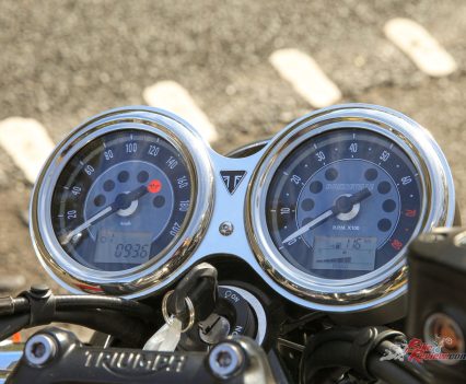 Twin analogue dials.