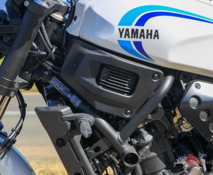 RD350 inspired colour scheme.