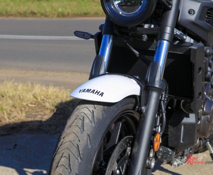 120/70ZR17 Michelin Road 5.