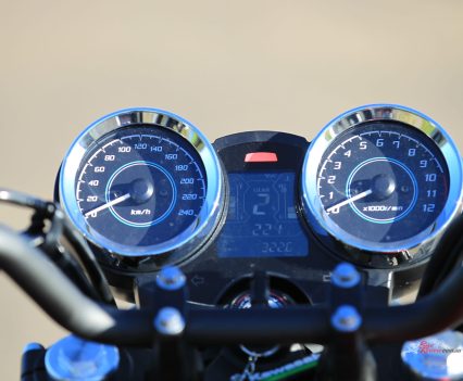 Simple dash setup with small LCD.