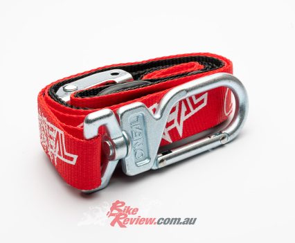 O'Neal Swivel Carabiner tie-down.