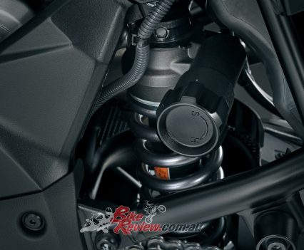 The link-type mono-shock KYB rear suspension.