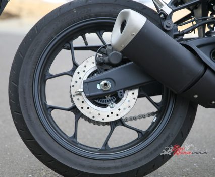 Single 220mm rear rotor, single-piston caliper.