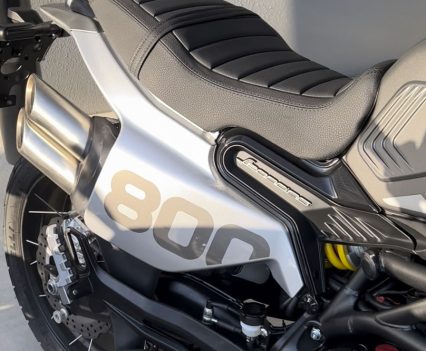 Twin-tip exhuast on the Trail.