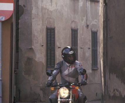 Only real struggle of riding the original Monster at low speeds was the clutch.