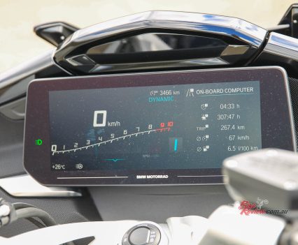 10.25 inch TFT screen.