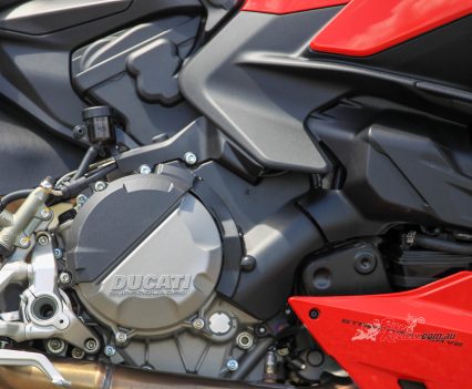 955cc Superquadro engine.