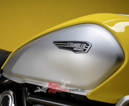 Tank covers can be changed.