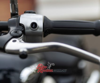 Span adjustable clutch lever.