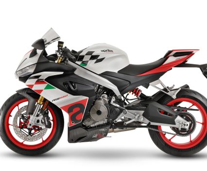 2022 Aprilia RS 660 Extrema.