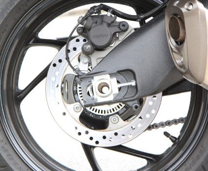 Neat cast alloy wheels, GSX-R1000 swingarm.