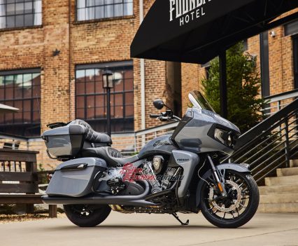 2023 Pursuit Dark Horse Premium.