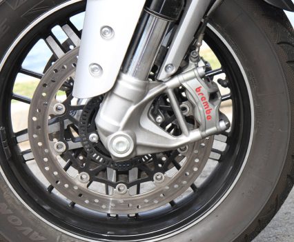Dual 320mm discs, Brembo M4.30 Stylema 4-piston radial monoblock calipers, Cornering ABS.