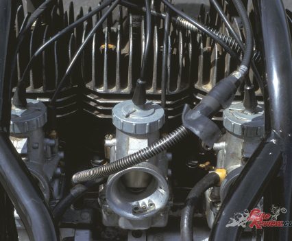 3 x 35mm Mikuni VM35SC.