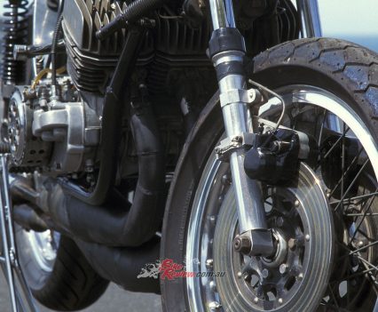 35mm Kawasaki telescopic forks.