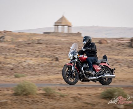 Escaping the hustle and bustle of a medieval city, Simon got a chance to check out the Super Meteor's touring capabilities in desolate wonderland.
