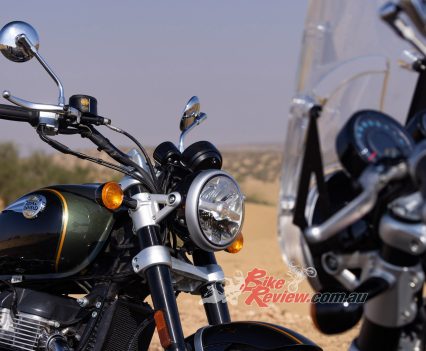 A choice of no windshield or windshield is available.