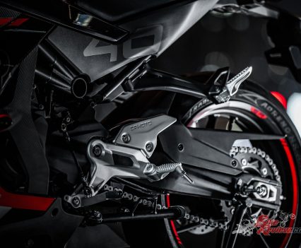 Multi-link central single rear shock, adjustable spring preload, 130mm travel.