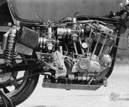 2 x 42mm Mikuni smoothbore carbs.