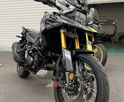 Glass Sparkle Black.