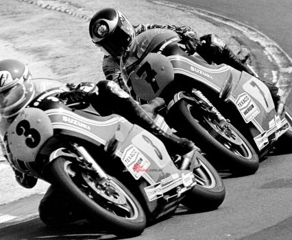 Pat Hennen leading Barry Sheene at Brands Hatch in 1977, both on Suzuki XR23s!
