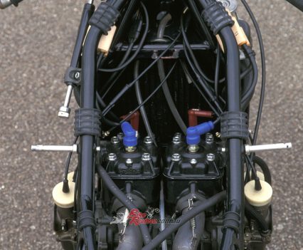 BikeReview-Suzuki-RG650-XR23B-Static- (16)