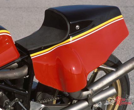 BikeReview-Suzuki-RG650-XR23B-Static- (35)