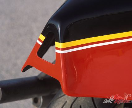 BikeReview-Suzuki-RG650-XR23B-Static- (36)