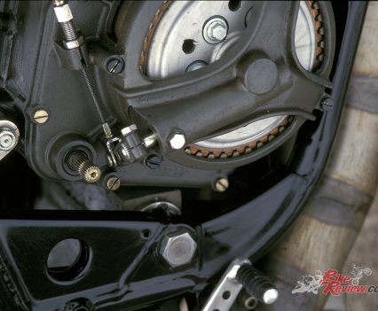 Multiplate dry clutch.