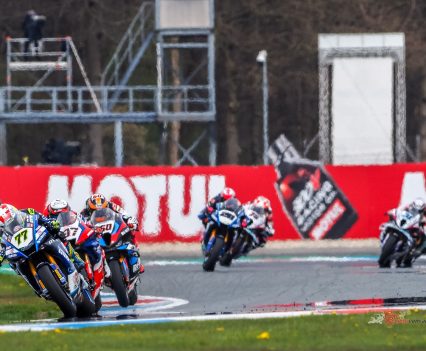 Bassani was fifth at the end of the race, ahead of Dominique Aegerter (GYTR GRT Yamaha WorldSBK Team), who passed Lowes and Redding in the closing stages, in sixth.