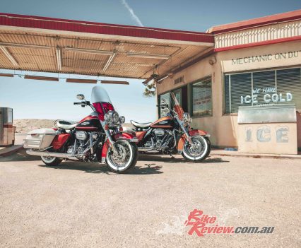 The model is available in two colours in some markets, we will get the Hi-Fi orange.