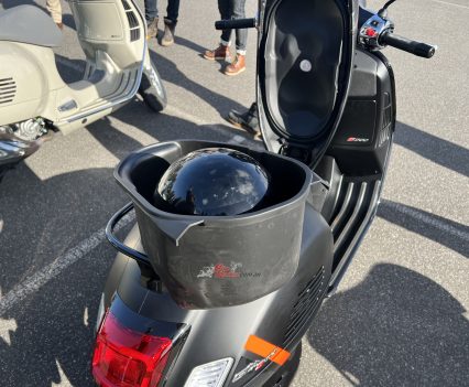 The bucket can be removed. Perfect to take your groceries in!