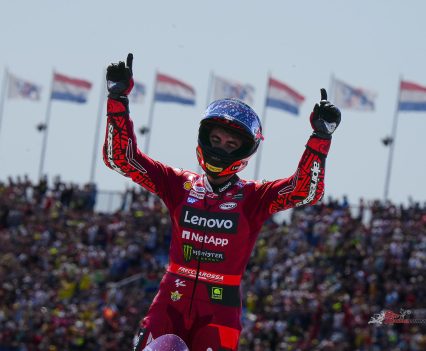 The reigning Champion sends a clear message to his rivals, with Bezzecchi second and Aleix Espargaro taking third as Binder loses out on ANOTHER top three.