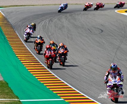 Lap 6 ticked by and Martin was asking big questions – a 1:20.990 saw the Spaniard sit eight tenths clear of Bagnaia, who had also now overtaken Miller.