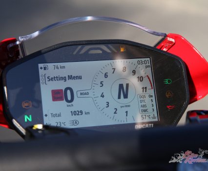 Awesome compact dash, bit hard to read for old farts like me.