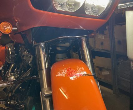 Excellent dual headlights.