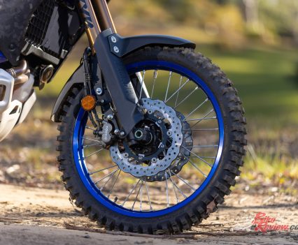 282mm rotors, twin-piston Brembo calipers and conventional master-cylinder.