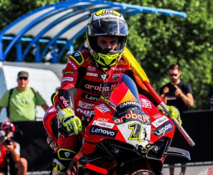 The #1 put in a series of race lap records to close the gap to his title rival but the 2021 Champion claimed victory by a second to become the first rider to win four consecutive races at Magny-Cours.