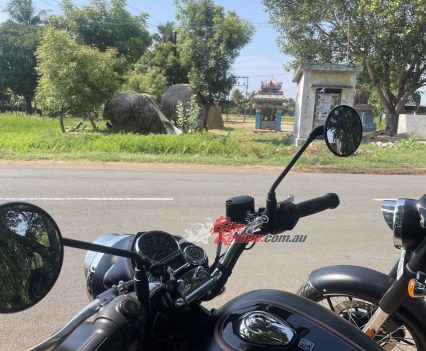 The handlebars are quite rolled forward but I found them well placed, although I have long arms.