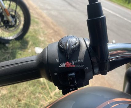 Latest RE design round switches, cable clutch.