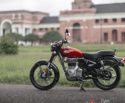 Some of the purists are a little disappointed that the Bullet is so close to the Classic. Here in Australia we don't have that emotional attachment to the model, so we can just enjoy another 350cc retro option!