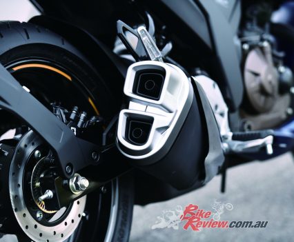 Big GSX-R lookalike muffler.