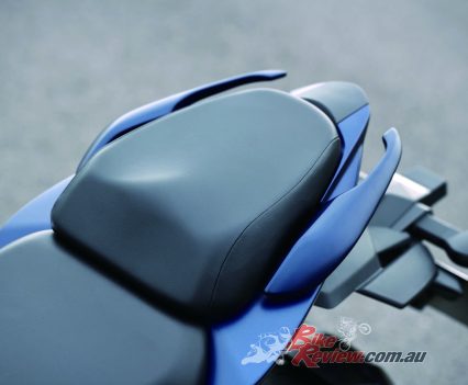 Pillion grab rails, 795mm seat height (800mm SF).