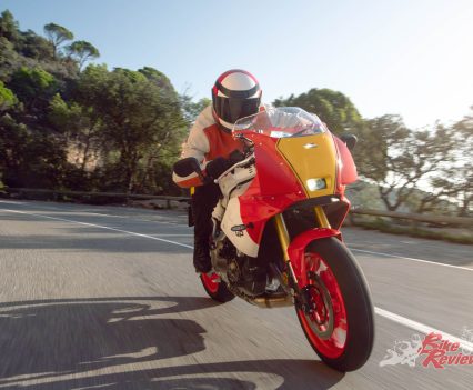 To accommodate the extra load on the front end of the machine as a result of the more forward riding position, the XSR900 GP areas surrounding the frame have been tuned to optimise stability in turning.