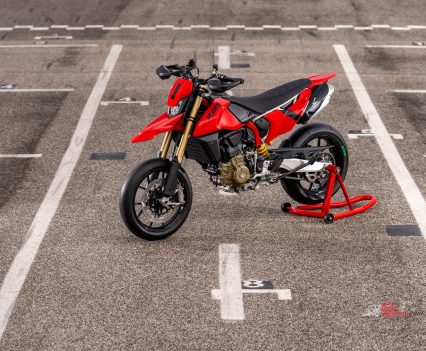 Hypermotard 698 Mono.