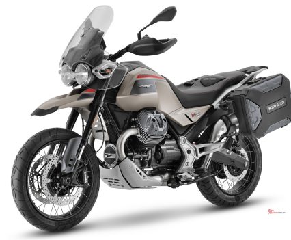 2024 Moto Guzzi V85 TT Travel.