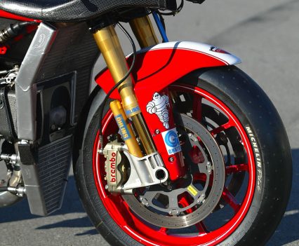 305mm Brembo ventilated steel discs with four-piston radially-mounted Brembo calipers.