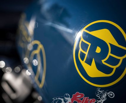 Steel 13.8L fuel tank.