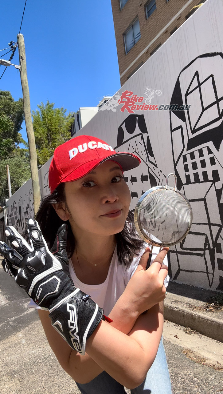 The mighty tea strainer! The knuckle vents reminded Kaori of this invaluable kitchen tool!