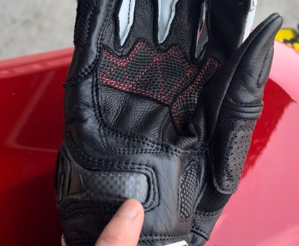 Carbon-fibre palm protection.